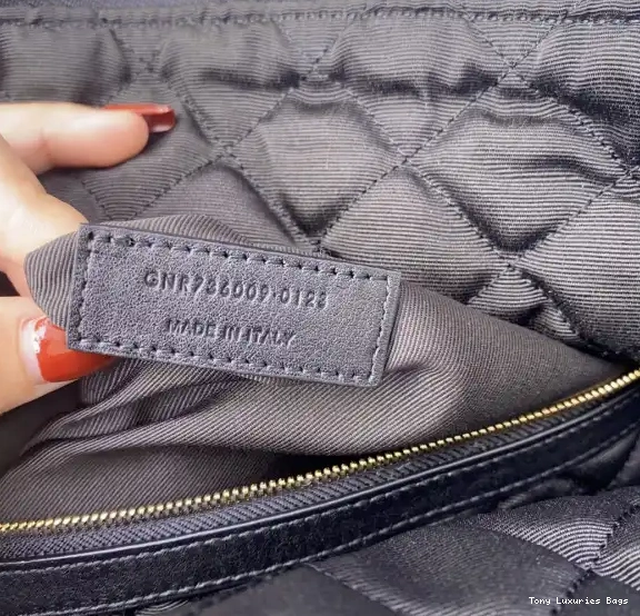 Tony Luxuries ES QUILTED TRAVEL YSL IN GIANT BAG LEATHER 0530